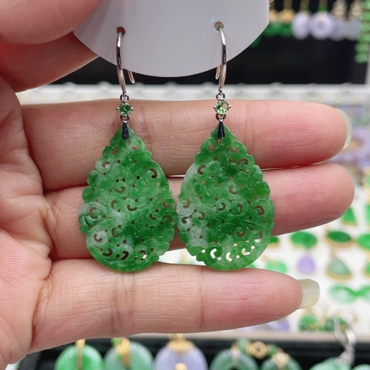 翡翠18K金镶嵌耳饰