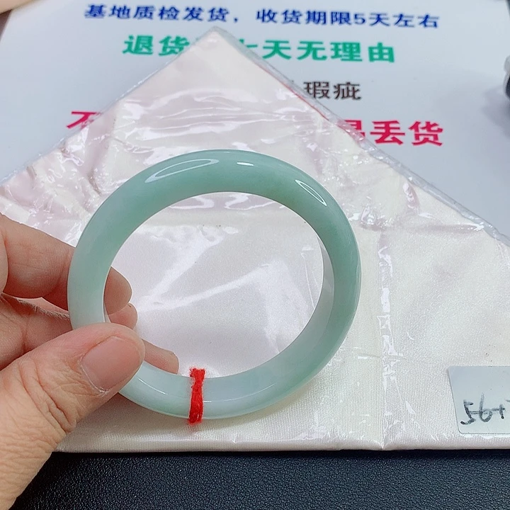 未镶嵌手镯翡翠欧****)手镯