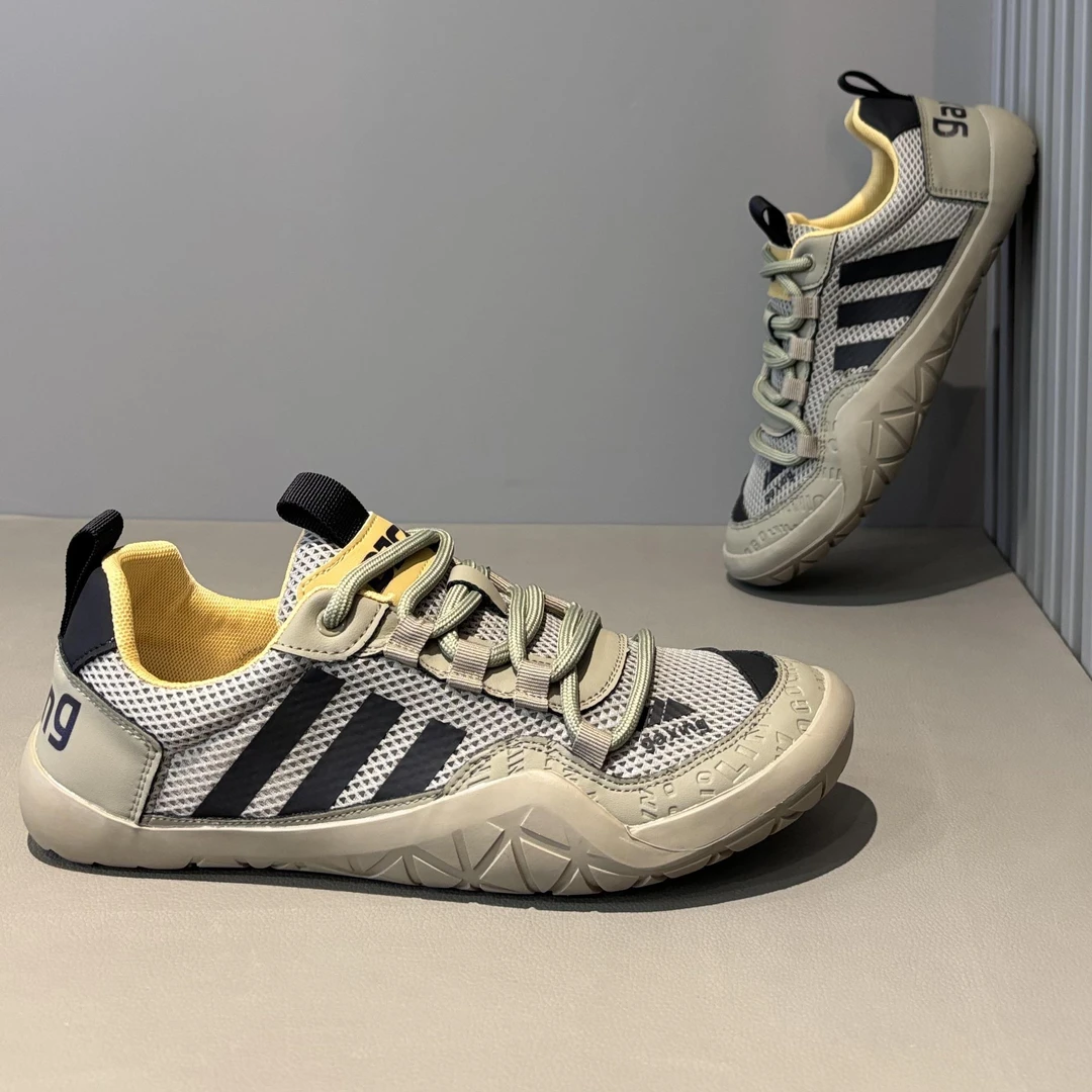 男鞋新款轻便软底休闲鞋三道杠平底开车男鞋夏季透气网面鞋