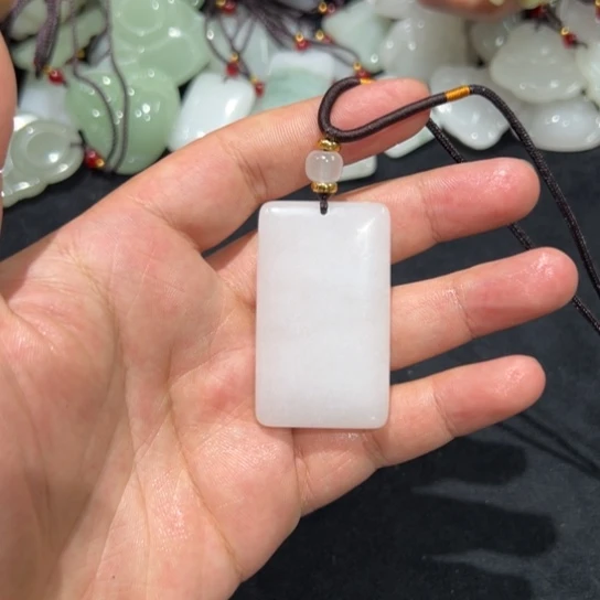 和田玉（糖玉）未镶嵌挂件