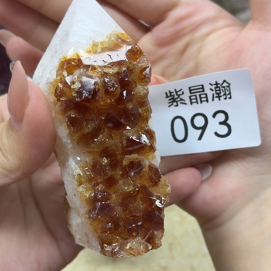 未镶嵌水晶大型摆件（非配饰）