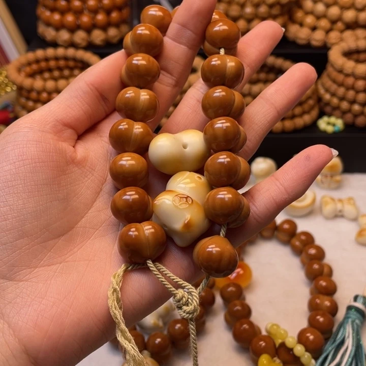 小***优手串猴头核桃全品屁桃16大+配饰