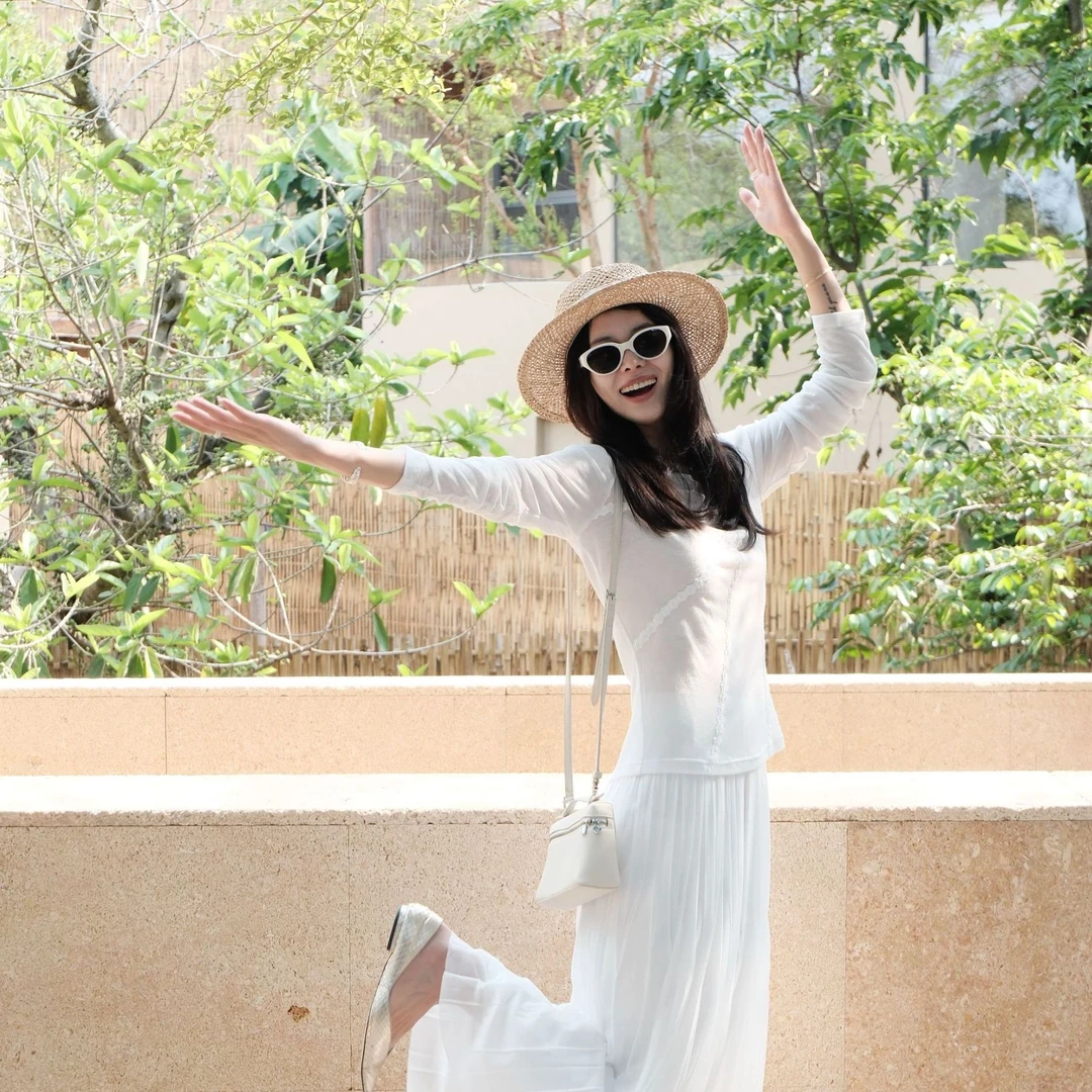 【缎雅】线条美观时尚优雅百搭T恤显瘦气质纯色