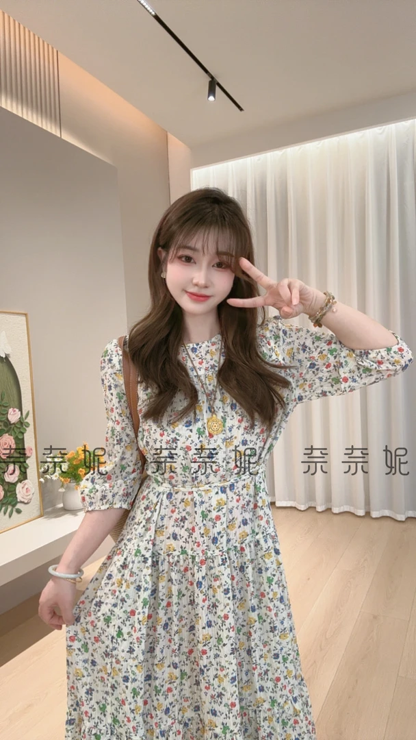 奈奈妮【夏日精灵】夏季碎花连衣裙法式温柔甜美甜妹穿搭63259
