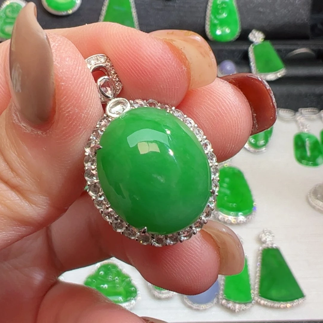 翡翠吊坠(不含链)18K金镶嵌