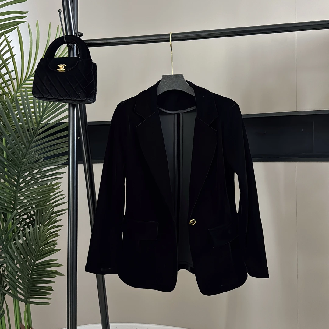 8020（佳衣裳）新版轻奢气质修身丝绒西服外套