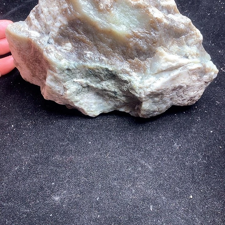 和田玉（糖玉）未镶嵌珠宝奇石