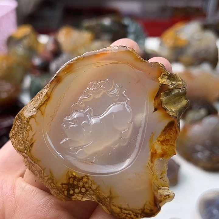 未镶嵌颈饰玛瑙/玉髓