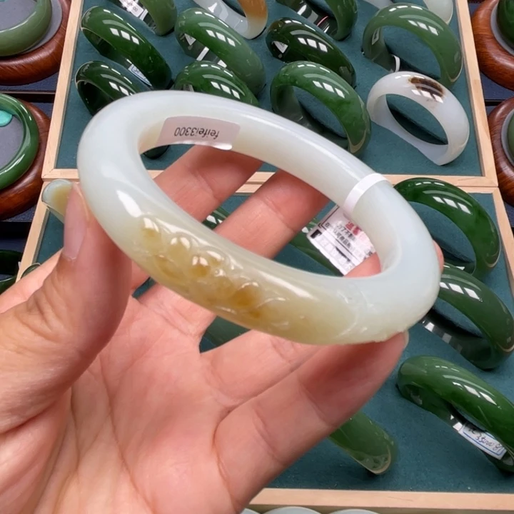 未镶嵌手镯和田玉6061