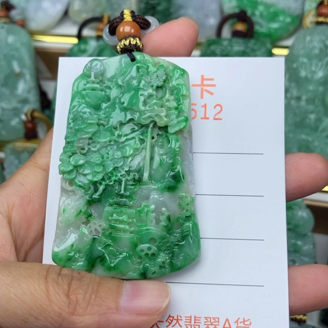 翡翠未镶嵌颈饰吊坠