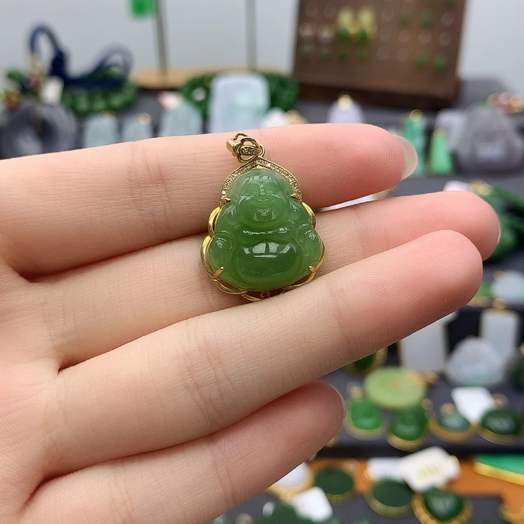 陈***务和田玉（碧玉）18K金镶嵌颈饰