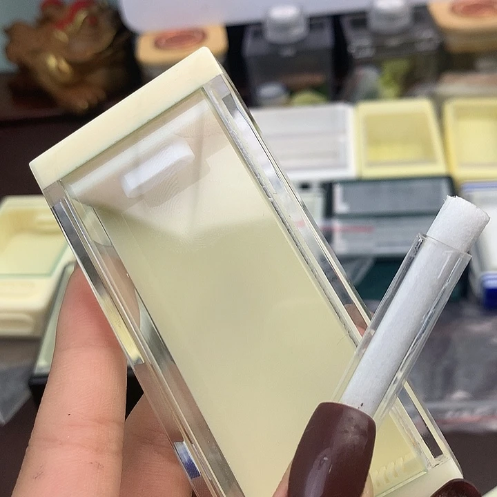 周凌盒子一各送一个加湿器