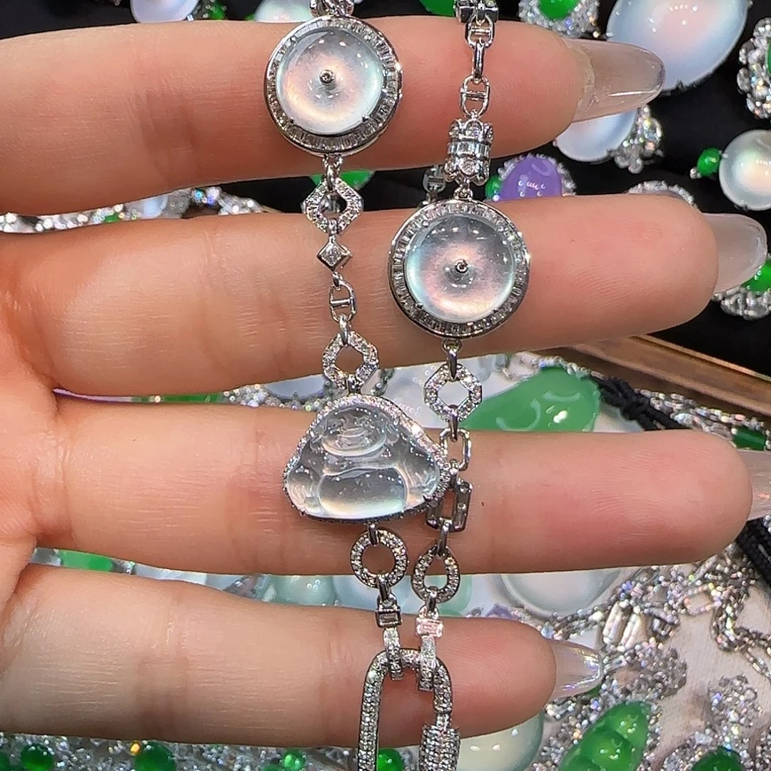 翡翠18K金镶嵌颈饰