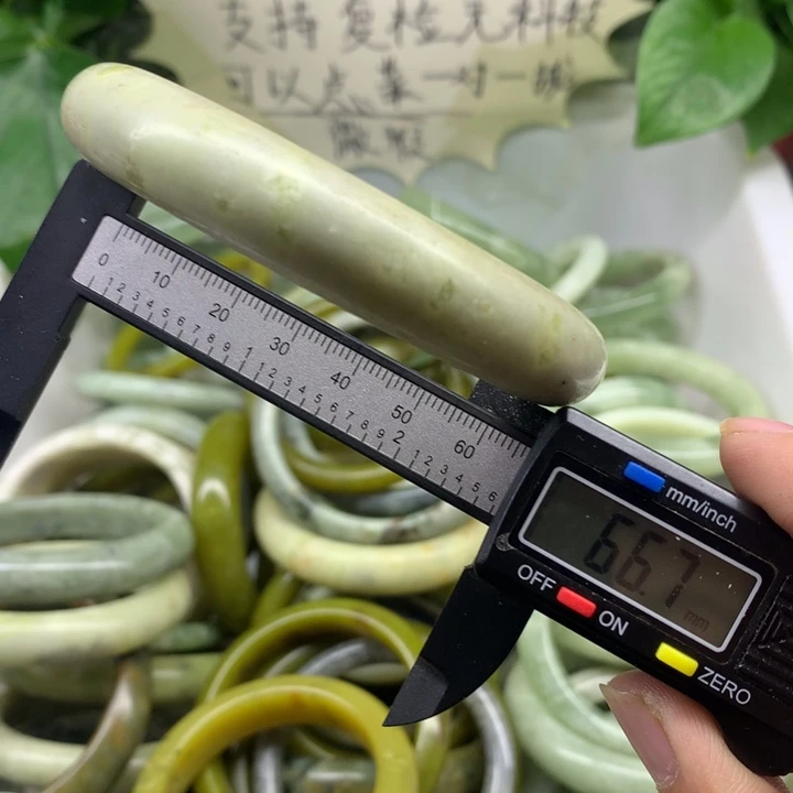 蛇纹石玉未镶嵌手镯5