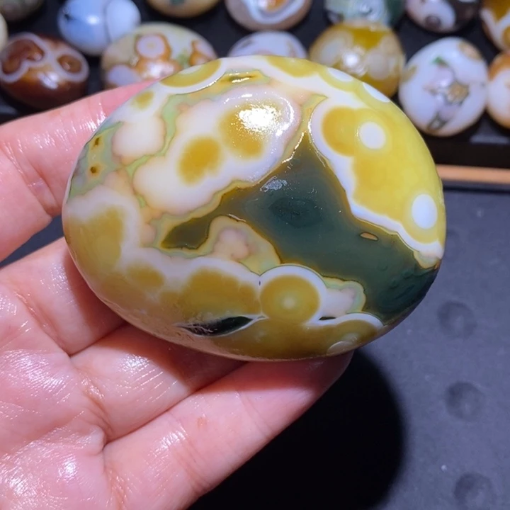 未镶嵌玛瑙/玉髓珠宝半成品41