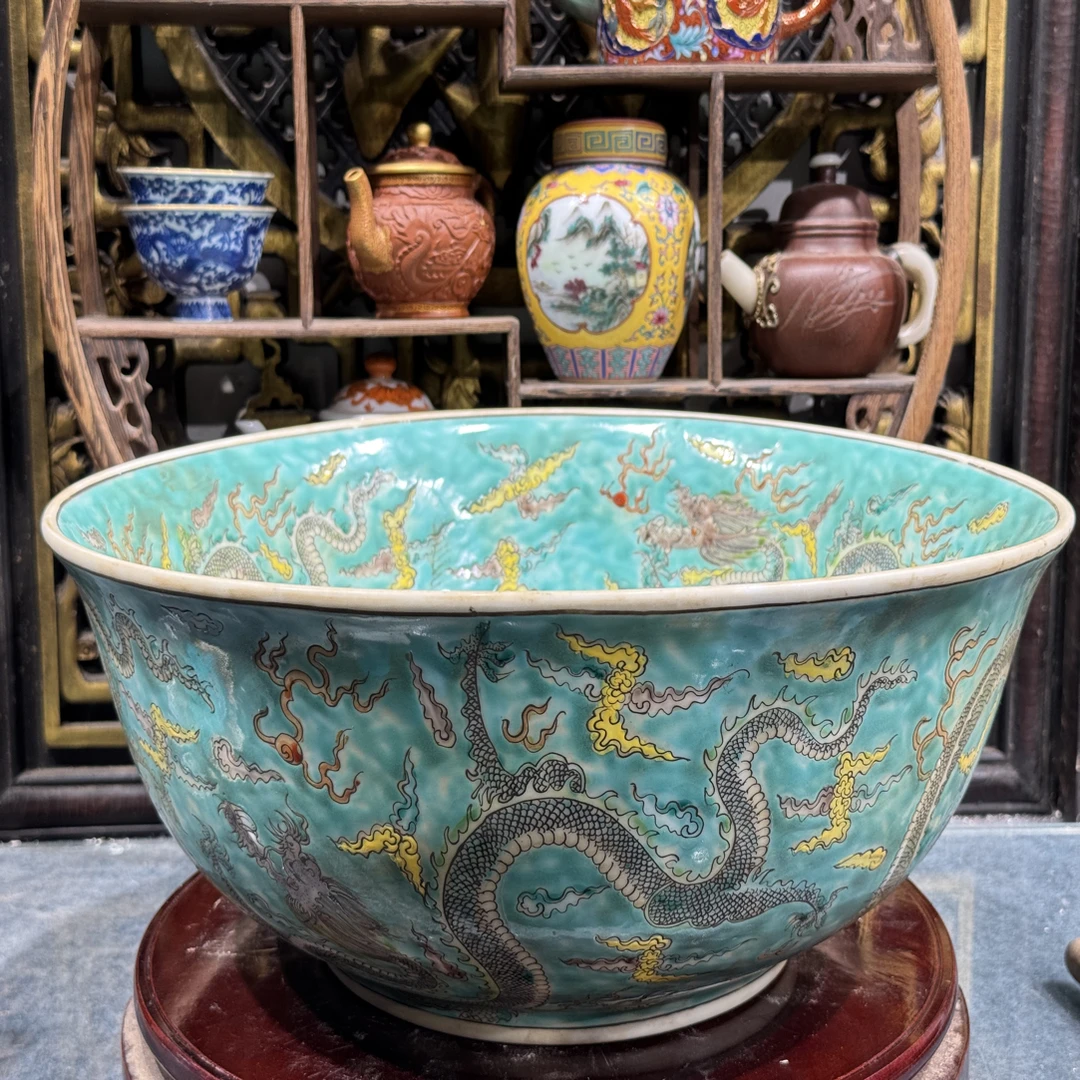 粉彩祥云龙纹大海碗