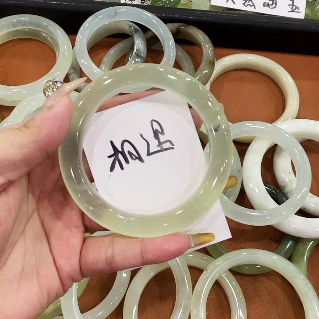 相***遇蛇纹石玉未镶嵌手镯