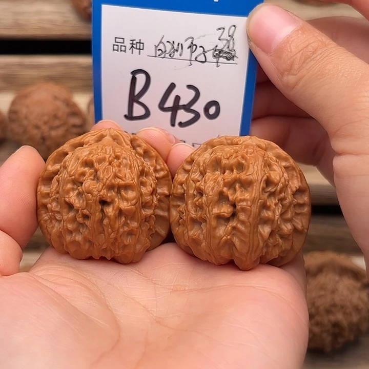 吊坠文玩核桃白狮子38