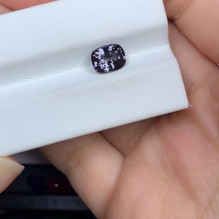 尖晶石裸石1.81ct黑武士尖晶石