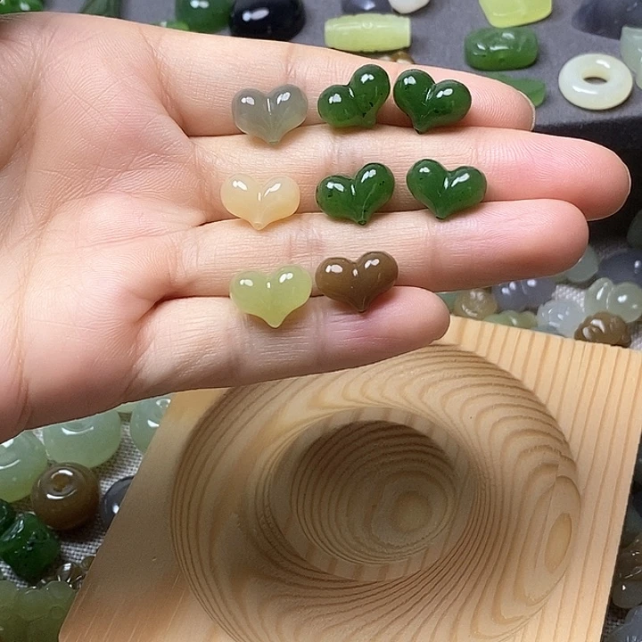 未镶嵌和田玉挂件恩*