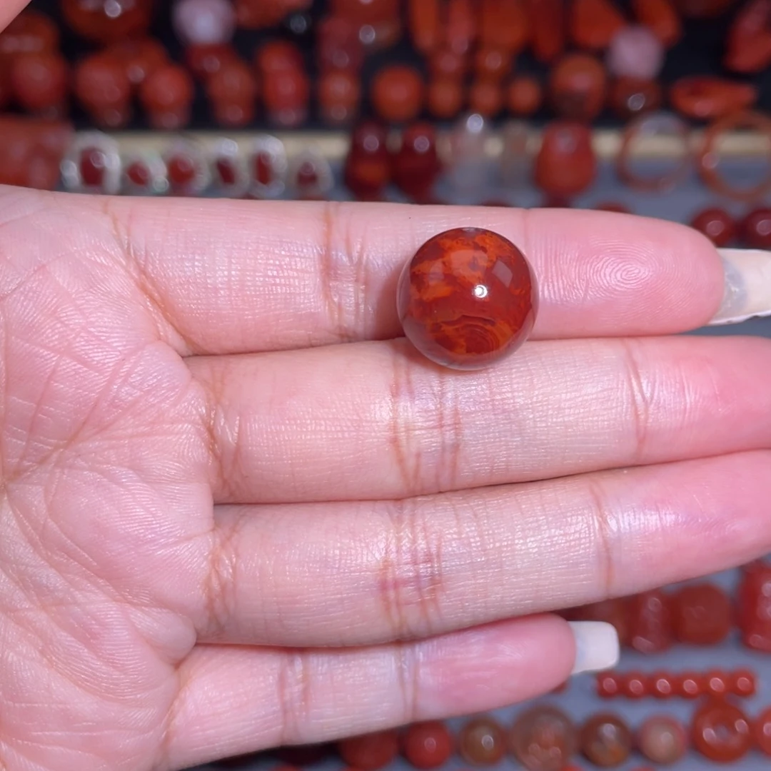 悠***悠南红玛瑙配珠未镶嵌