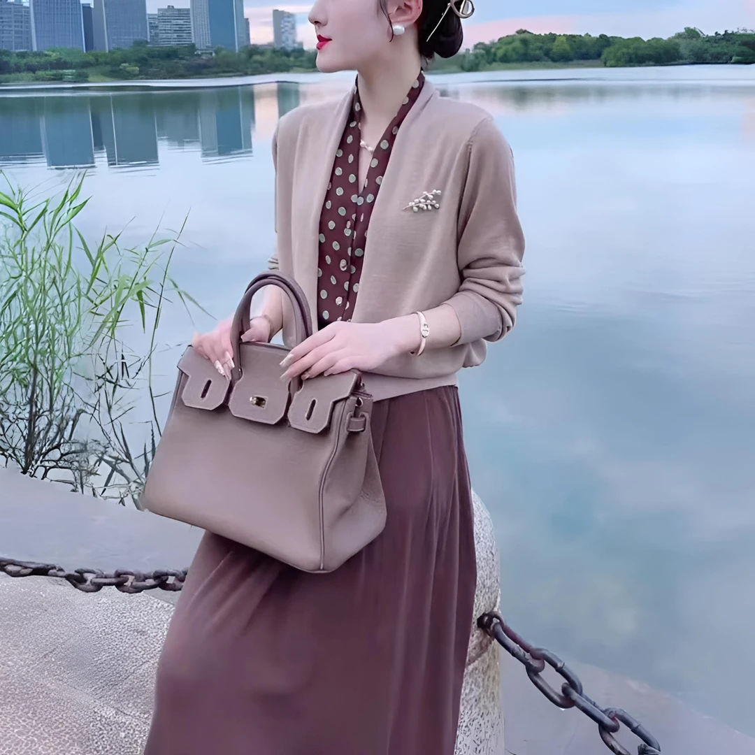 假两件V领波点针织衫开衫女上衣秋冬高腰A字垂感中长款半身裙套装