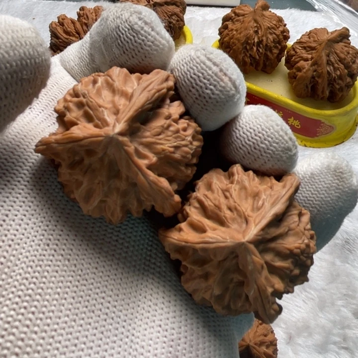 把件桃核盘山三棱