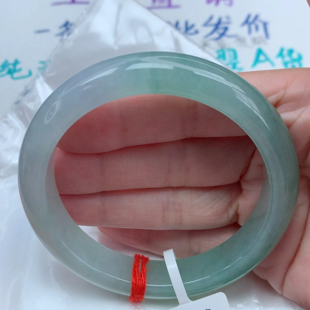 翡翠手镯未镶嵌61.5圈 半山水意境 推荐