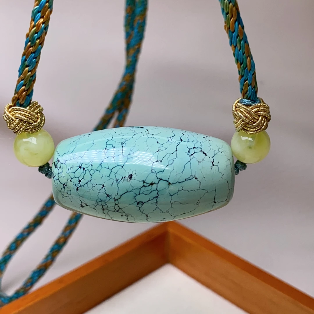 原矿高瓷绿松石锁骨珠男女士桶珠吊坠尺寸20x36.2mm