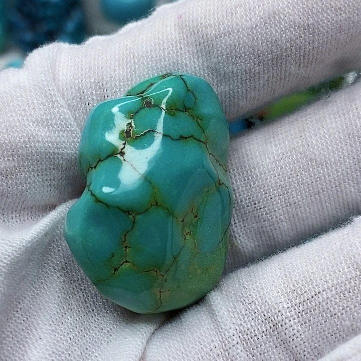 绿松石未镶嵌天然原矿 地大质检