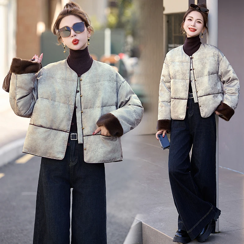 新中式国风提花羽绒服女2025冬季款毛绒拼接小个子白鸭绒短款外套