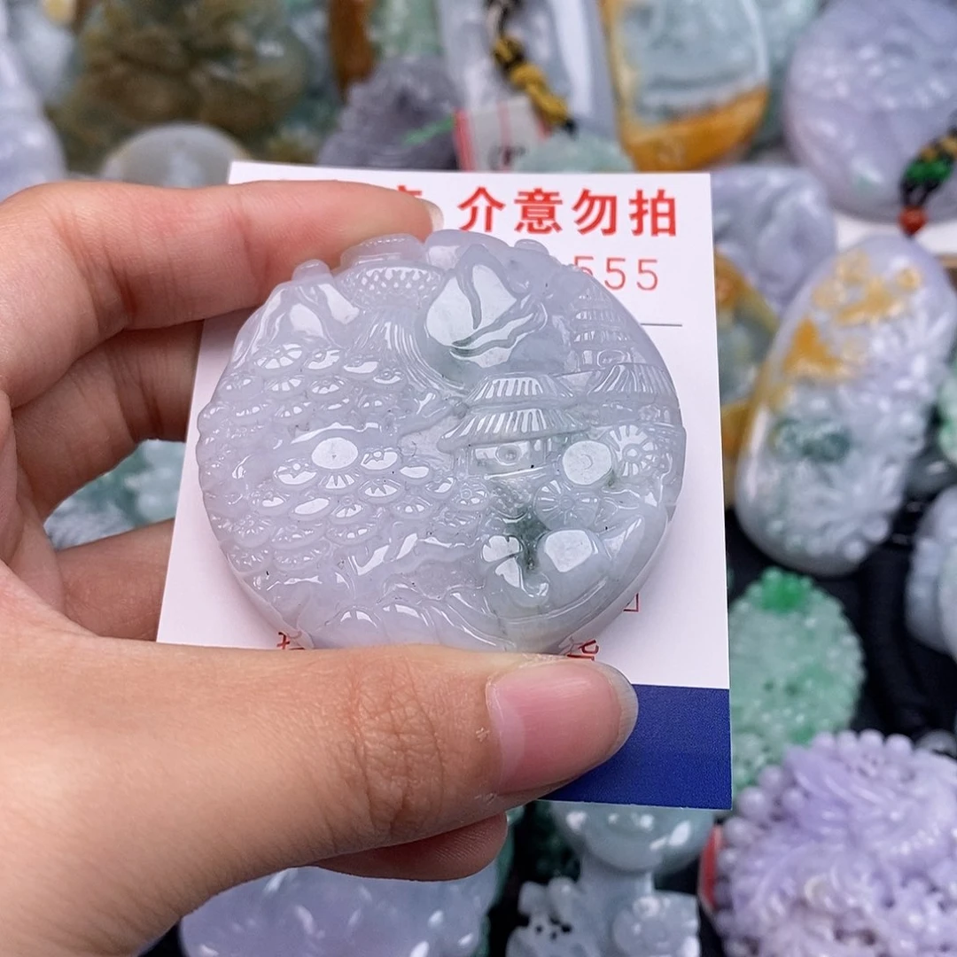 吊坠(不含链)未镶嵌翡翠