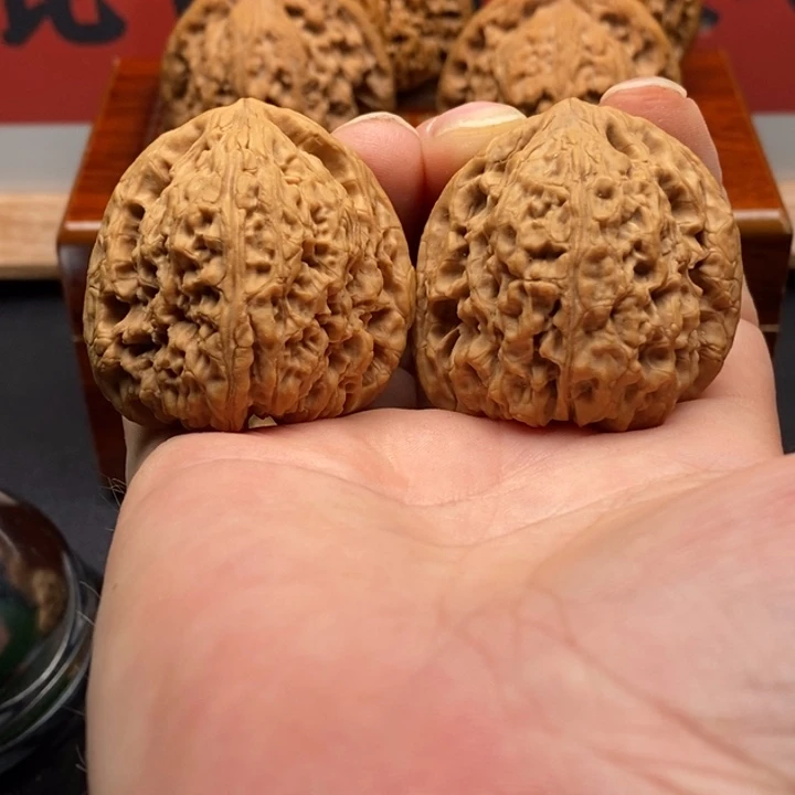 白***飞文玩核桃把件南疆