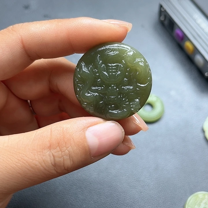 【闪购商品】颈饰未镶嵌和田玉