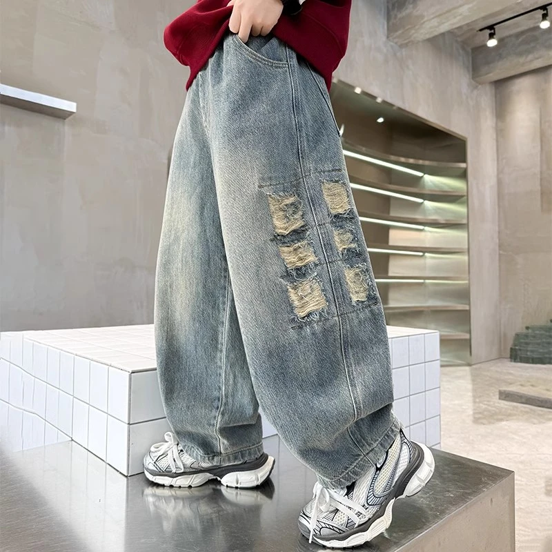 男童软牛仔裤春秋款2025新款儿童直筒宽松痞帅风破洞裤子潮酷帅气