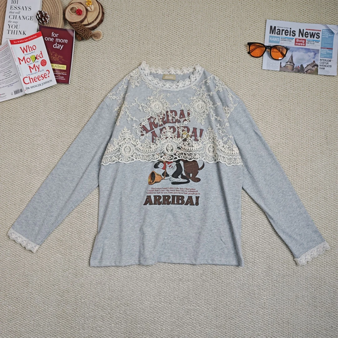 2024秋季新款休闲时尚卡通印花拼蕾丝打底长袖T恤8669