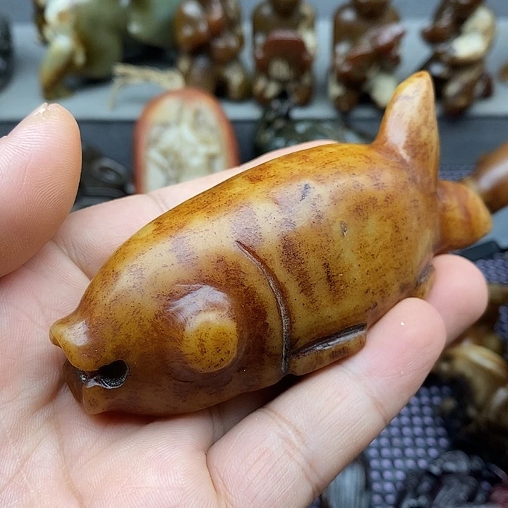 未镶嵌蛇纹石玉颈饰