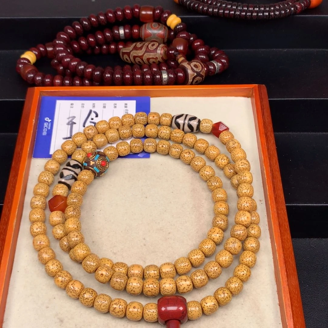 吊坠星月菩提T****浩星月