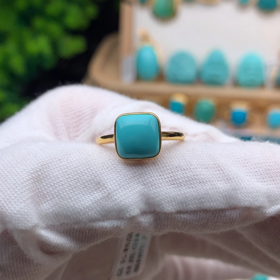 绿松石珠宝奇石18K金镶嵌