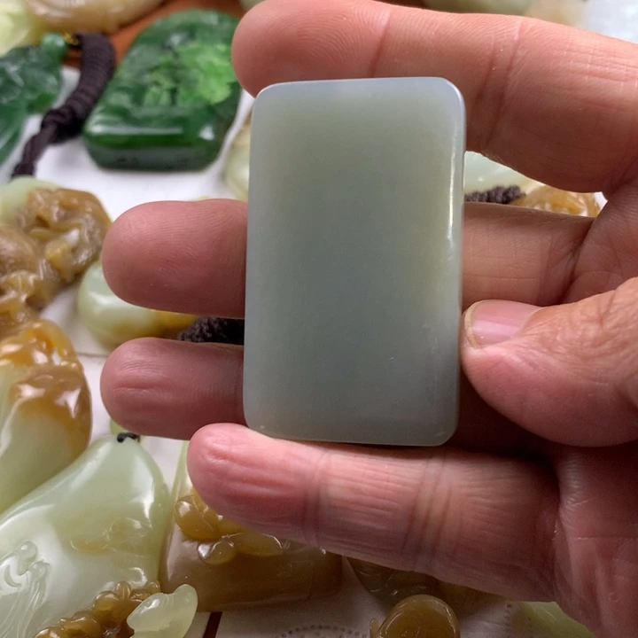 未镶嵌和田玉挂件