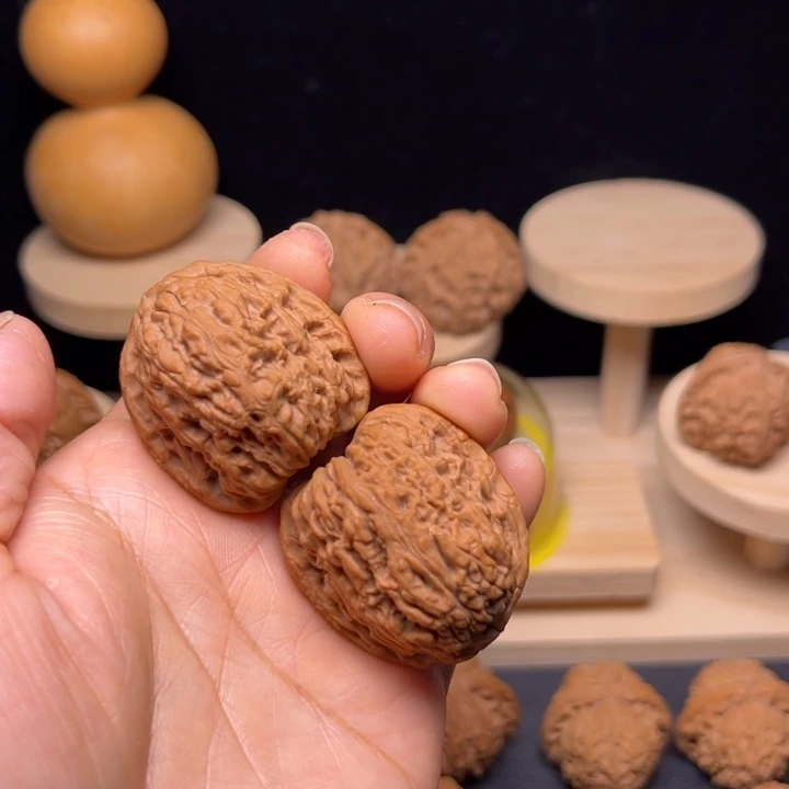 文玩核桃吊坠35高炮南疆石