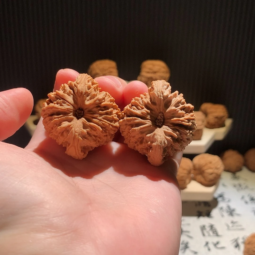 文玩核桃把件A*R40南疆