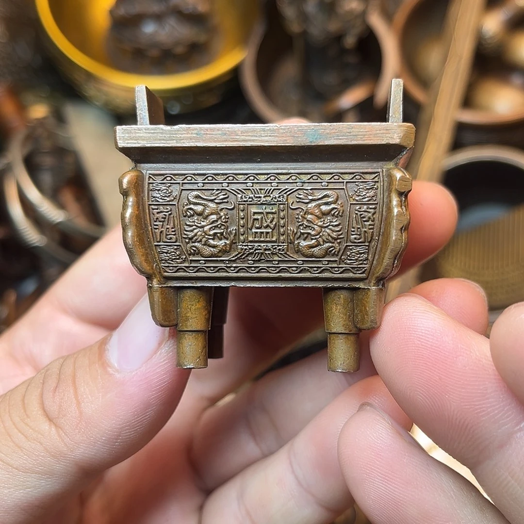 精美铜器工艺品等