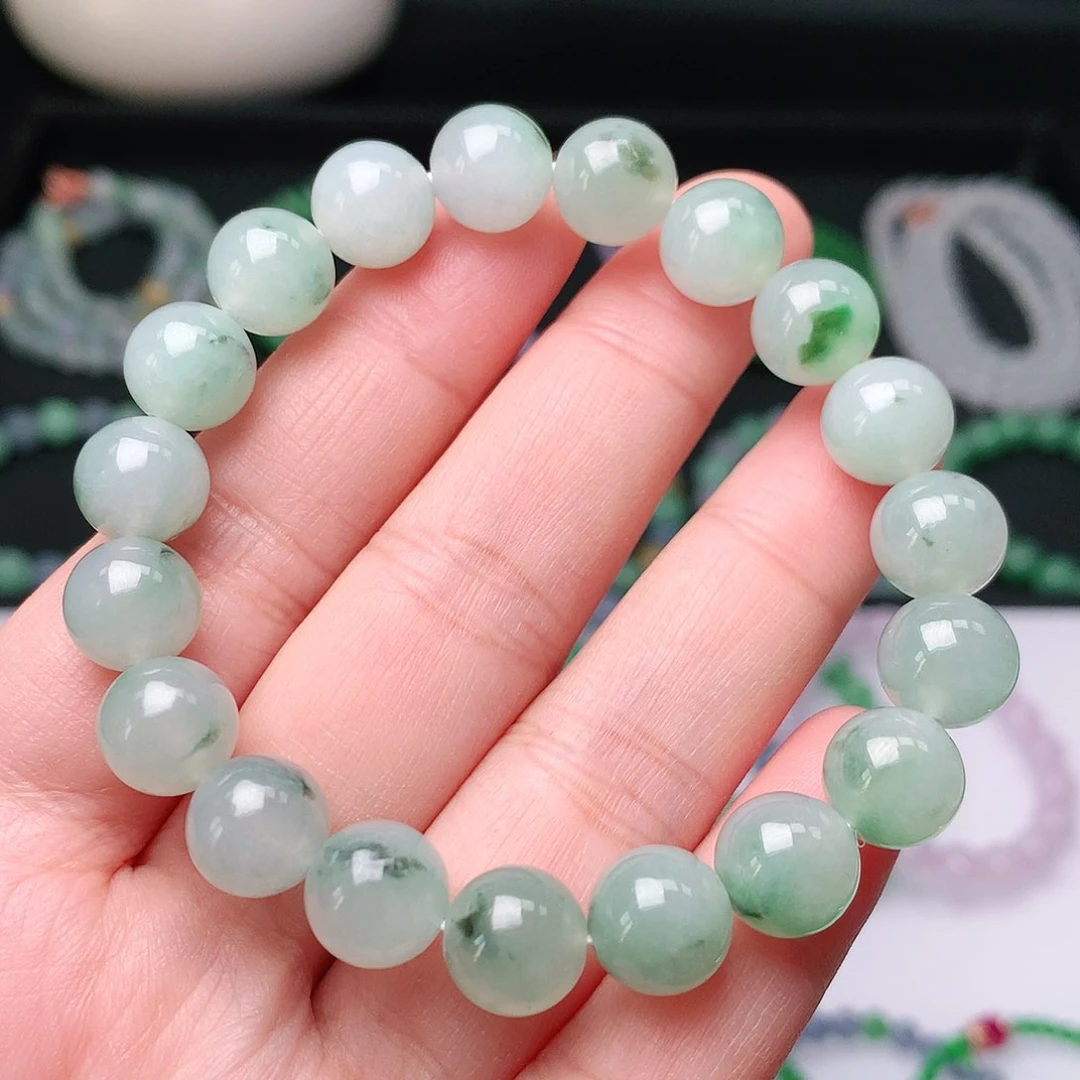 翡翠手链未镶嵌翡翠