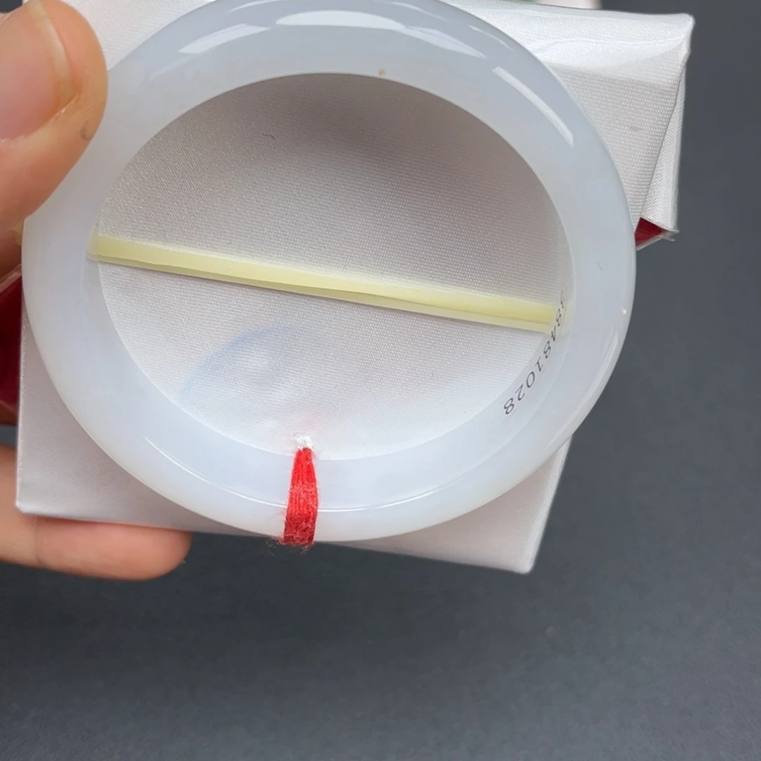 翡翠未镶嵌手镯手镯