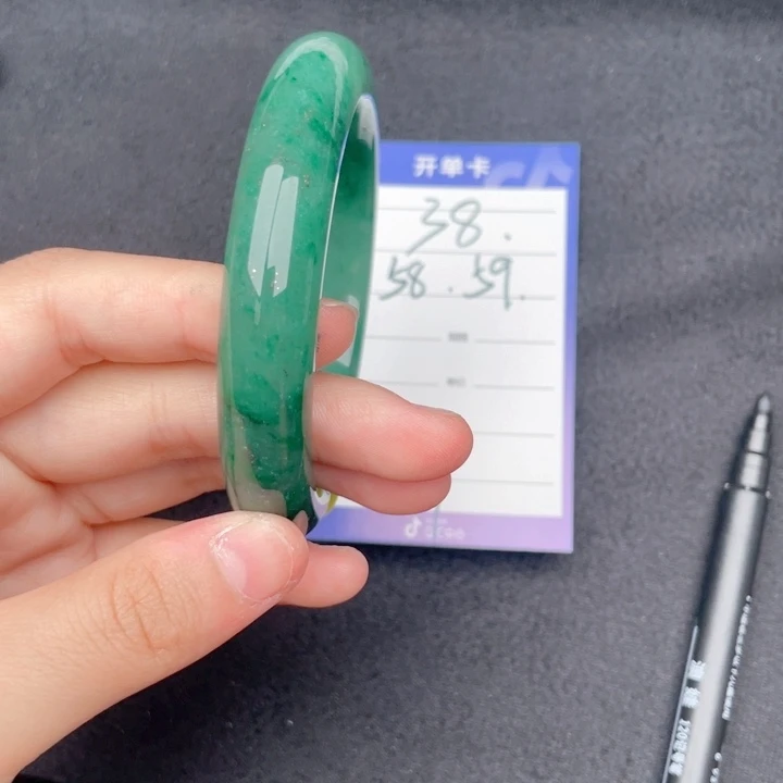 合金手镯石英质玉（非洲翠）38