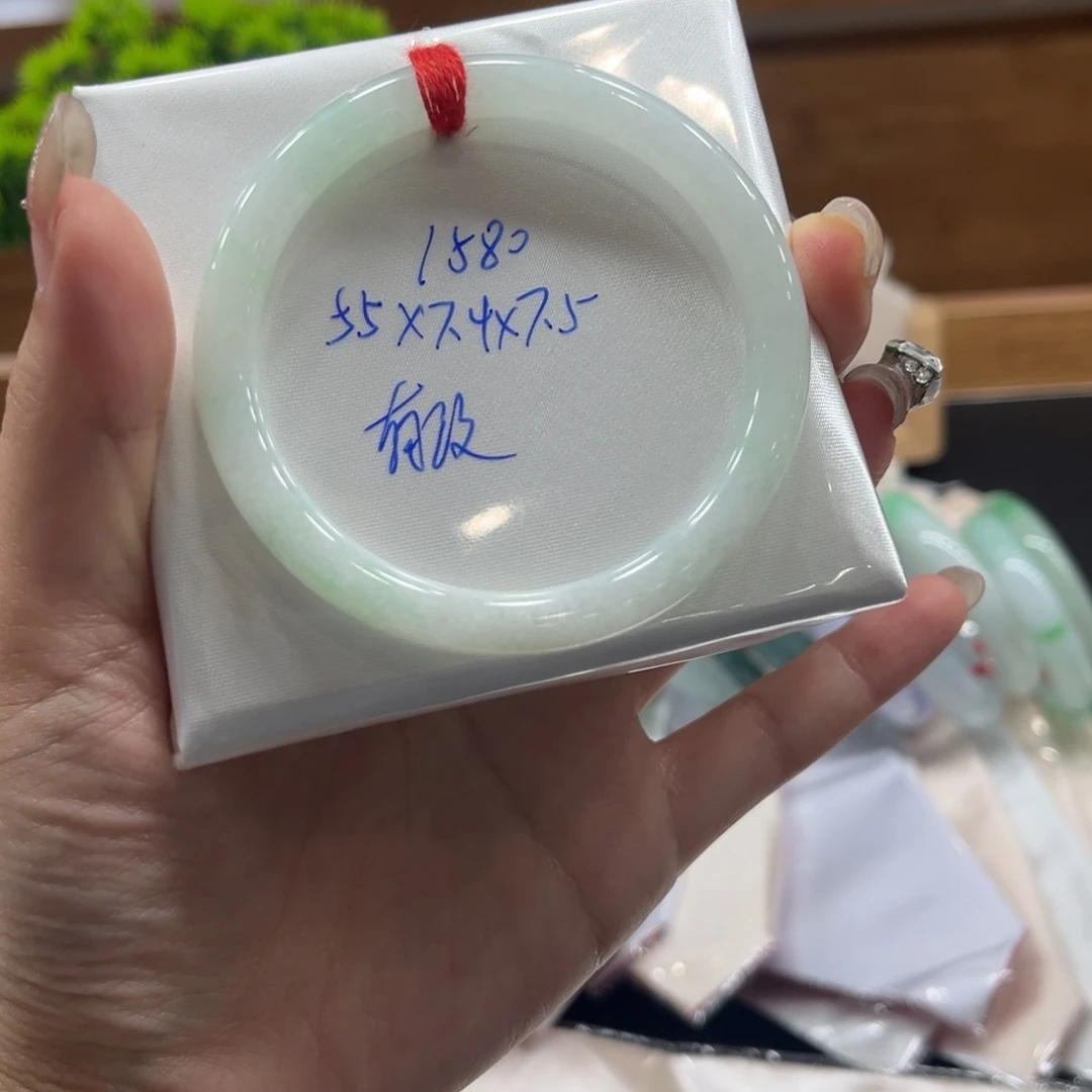 翡翠手镯未镶嵌55细条