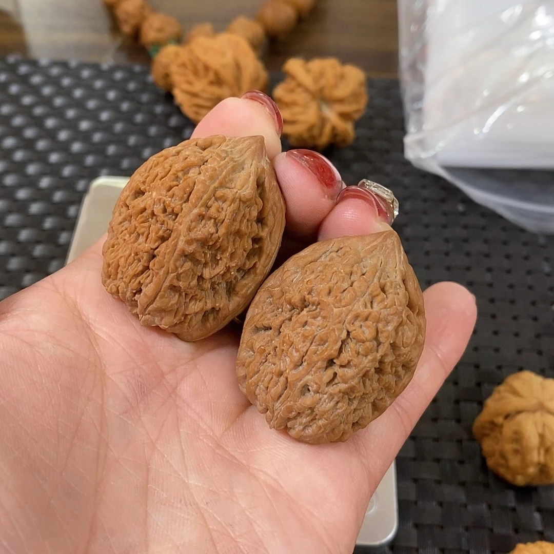 文玩核桃吊坠大蒜34全