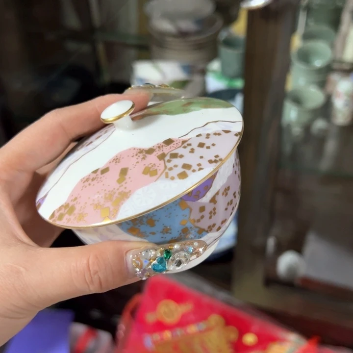 盖碗静**月瓷器直播放漏中