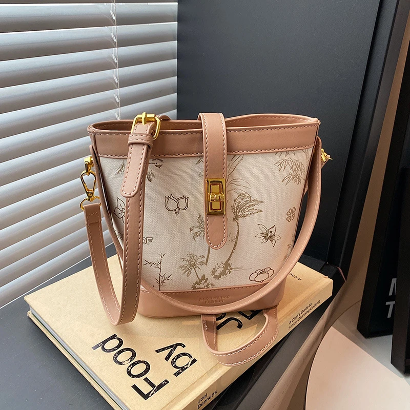 时尚国风手提包女新高级质感爆款水桶包百搭单肩斜挎包【1953-V1】